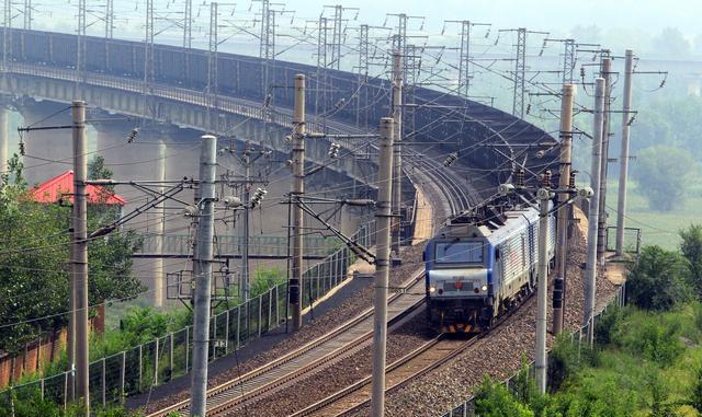 火车为什么没有方向盘