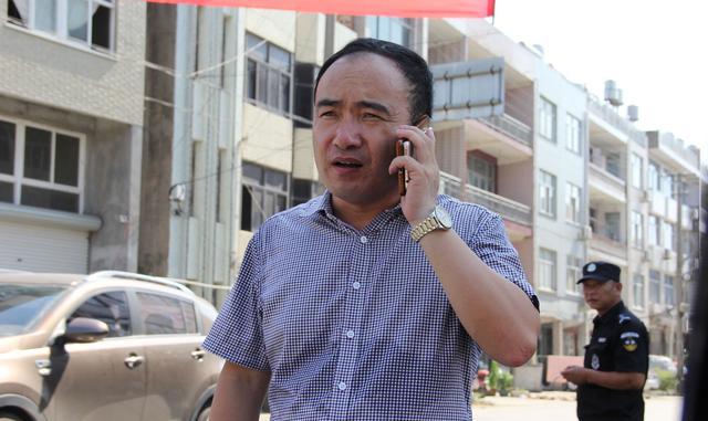 温岭乡镇干部郭云的迷彩服情怀