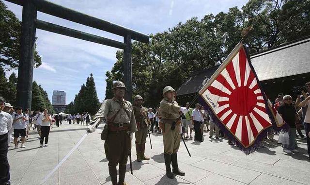 14年战争,阵亡210万军人,却未失一面军旗!外国人直呼:可怕!