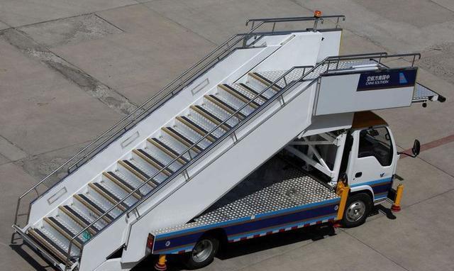 机场里的这些奇形怪状的车你都见过吗