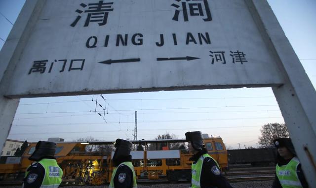 国家重点工程黄韩侯铁路全面进入冬季集中修(图文/鲍东升)