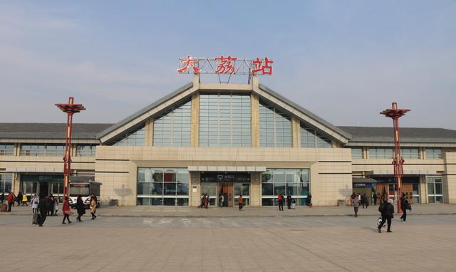 全国铁路明日调图 大荔高铁站可直达成都,重庆等6个省会城市