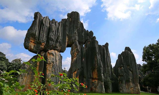 3年内建100个特色小镇,看看是你家乡吗|香格里拉|傣族园|云南旅游