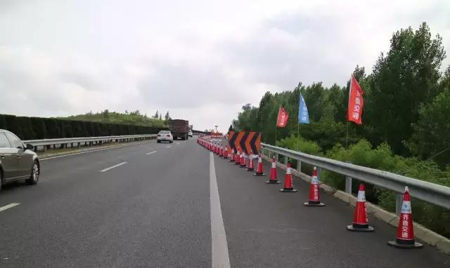 施工提醒:威青高速海阳段新增一处道路施工区,限速60km/h!