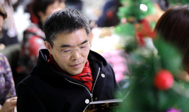 这个冬日,著名现代作家靖一民诗歌朗诵会燃爆醉美诗会