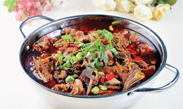 济南草山岭藏着一家美食之鲜汤牛排,资深吃货必备