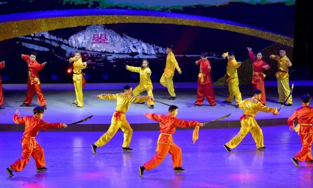 广元利州春晚,文化盛宴,小品,杂技,武术,巴巴掌响不停!