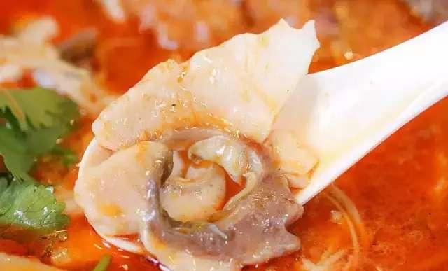 吃完之后唇舌间都是沙茶的香味!