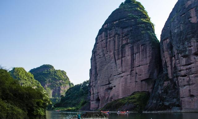 江西鷹潭:丹霞地貌龍虎山