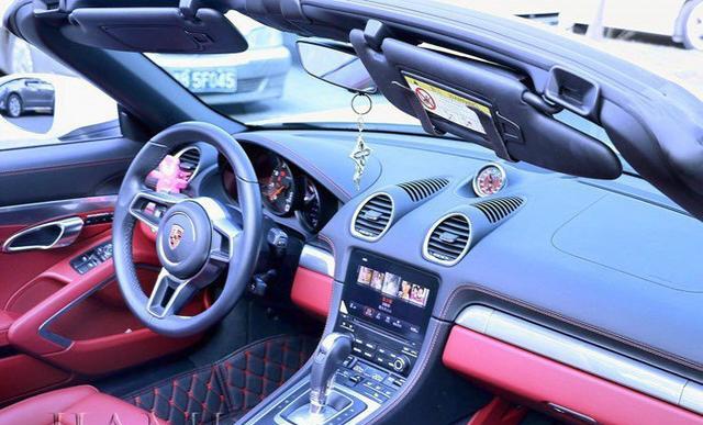 萌妹也爱车——拍保时捷718 boxster