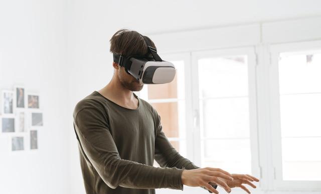 哇!vr虚拟场景中宾馆火海逃生,交通灾难逃生!过一把高科技瘾!