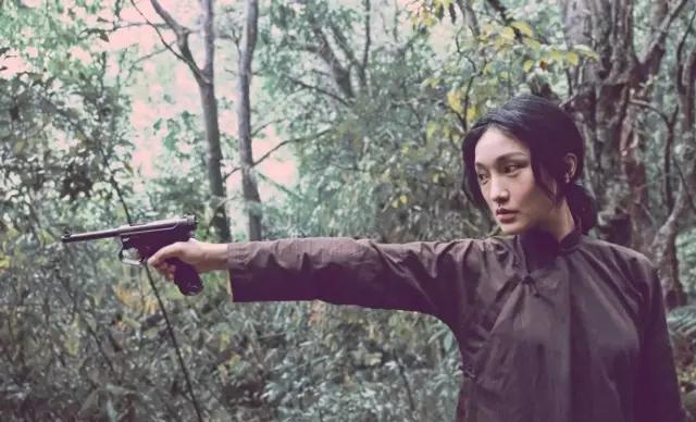 人物巾帼不让须眉幼儿园美女老师化身游击队长她的人生比电影精彩