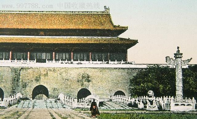 天安门城楼上的“天安门”匾额悬挂了多少年?|满文|天安门|匾额|天安|汉文_新浪新闻