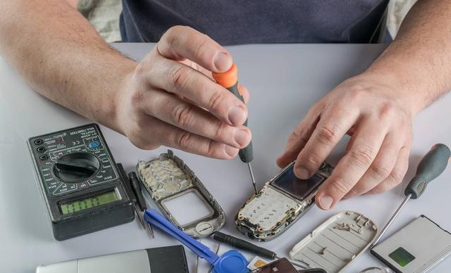 "旧手机坏手机换不锈钢脸盆"的内幕!特别是家里的老人不知道!