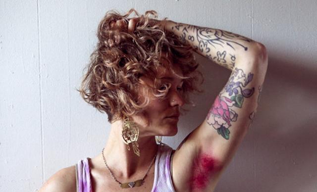 腋毛也能染色这又是什么时尚操作