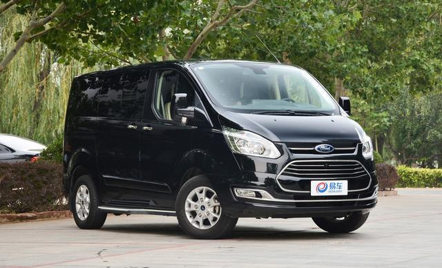 实拍途睿欧豪华型商务车 6座豪华商务车