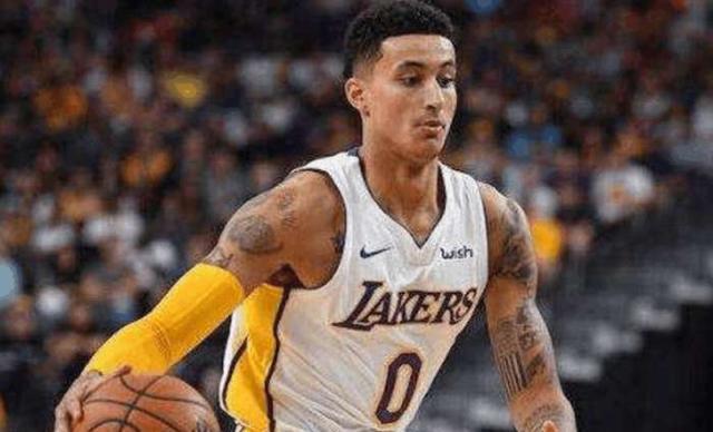 科比出山了?支招新秀助其砍生涯新高,库兹马:很不错的交谈