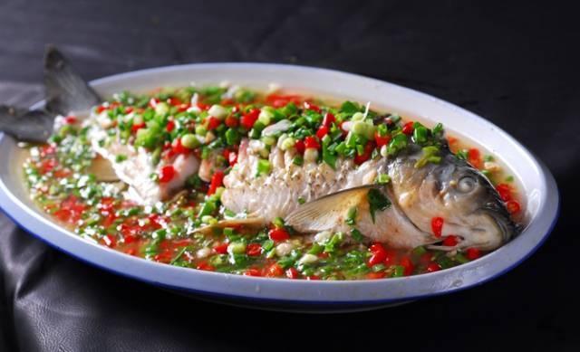 教你制作鲜椒抄手鱼,鲜椒过水鱼,鲜椒凉拌鱼|鲜椒|抄手|水鱼_新浪新闻