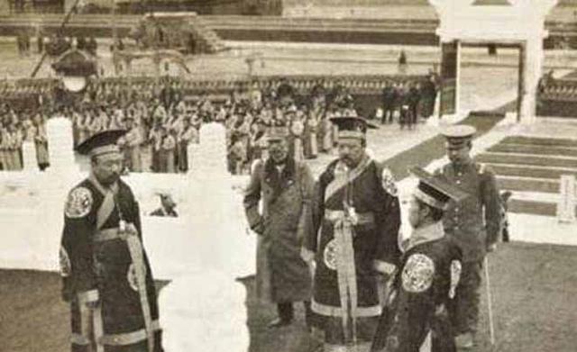 袁世凯临终前说“他害了我”,是谁害了他,令一代枭雄含恨而终|袁世凯|一代枭雄|杨度_新浪新闻