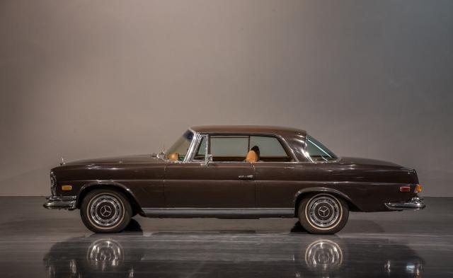 mercedes-benz w111/112,奠定了豪华跑车的尊贵地位