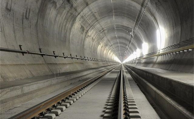 世界上最长的隧道,耗资1000亿人民币,花了17年终于建成了