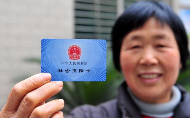 农村新农合医保卡将统一换成社会保障卡,农民将享受这