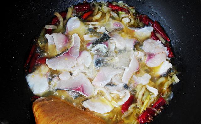 水煮鱼的新吃法,好吃到爆棚了,做法很简单,您就不想试试?