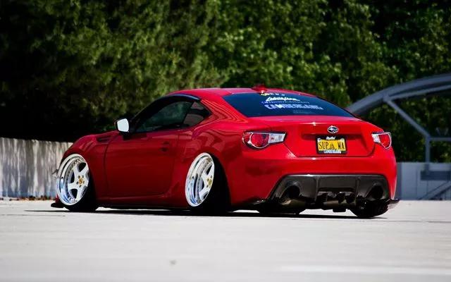 他们车轮为什么是外八的这其中有许多秘密