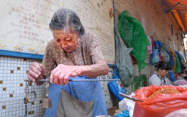 母爱赞歌之妈妈,您辛苦了!|赞歌|母爱|母亲_新浪新闻