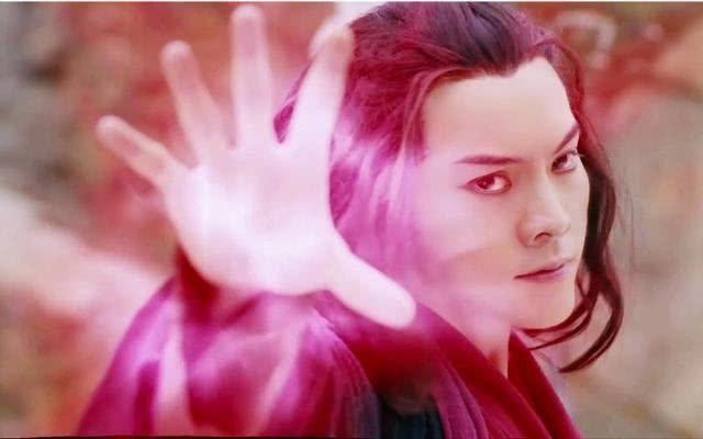 明星古装走火入魔赵丽颖嘴唇变蓝她的眼神很有杀伤力