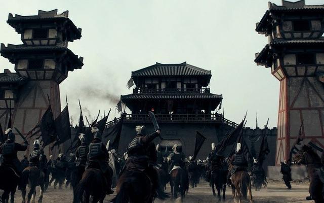 刘备托孤诸葛亮后竟然叫来赵云，原来是为了牵制诸葛亮！