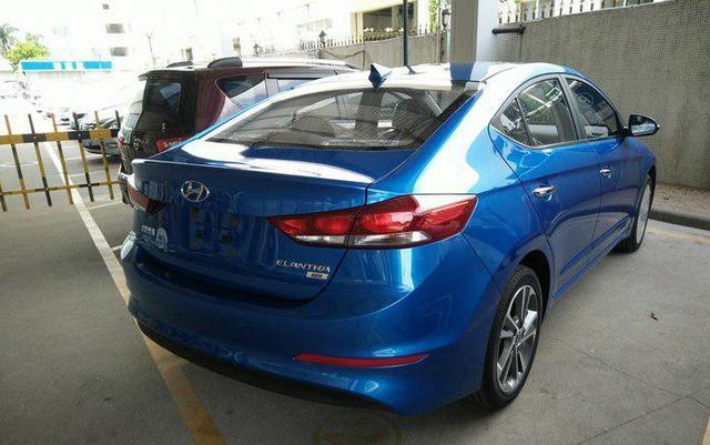 风口浪尖之下 提一台蓝色现代领动!就喜欢北京牌的现代车