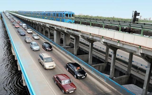 尤其是驾车通过立交桥!新手必看!-新浪汽车