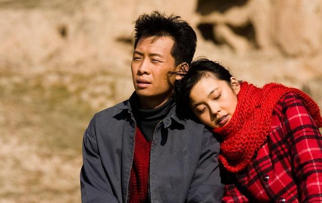 去年,凭借《鸡毛飞上天》获第23届上海电视节白玉兰奖最佳男主角奖.