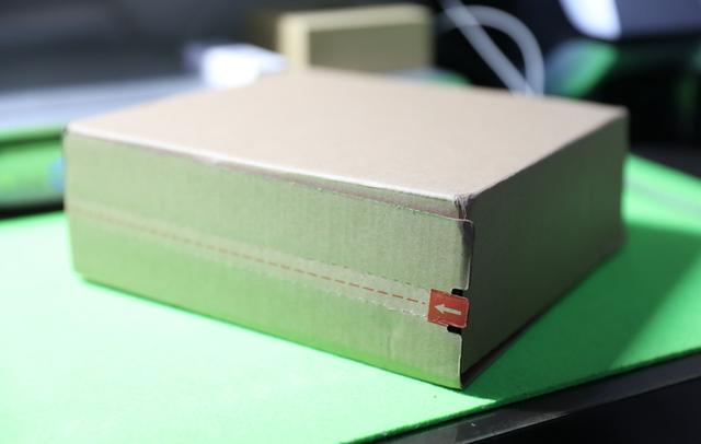 易撕口的包装盒必须点赞,比裹着跟木乃伊一样的传统快递盒好太多了,即