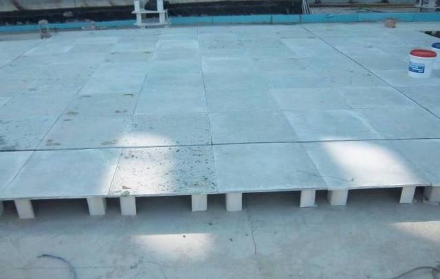 楼顶这样做隔热师傅看完都夸好就算住顶楼也能冬暖夏凉了