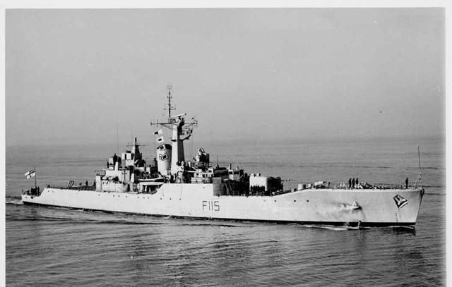 二战后英国建造世界上吨位最大的护卫舰,被淘汰后仍被多国抢购!