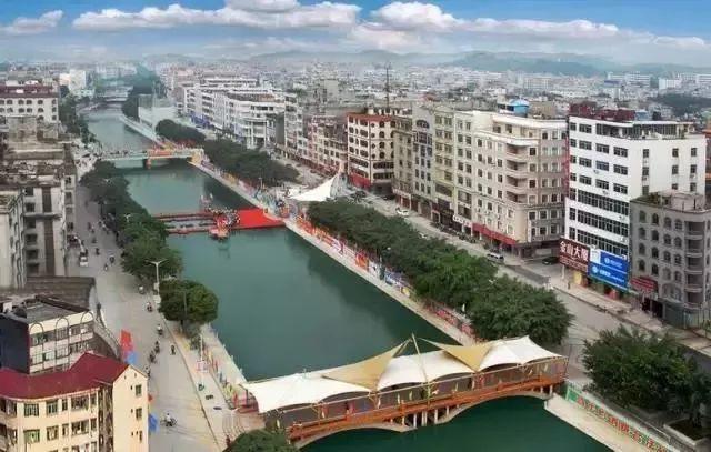 陆川县50亿助推发展, 2018年二级公路改一公路