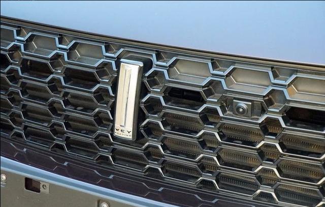 这车标很多不认识的人都以为是林肯