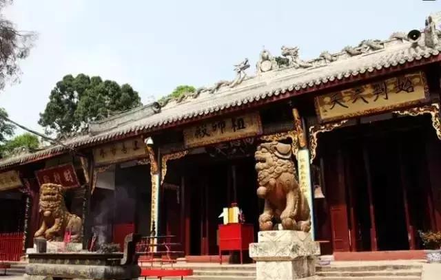 >>>>川中西子湖——赤城湖赤城湖位于蓬溪县城西8公里,因县城为赤城镇