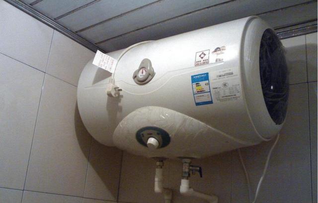 2. 热水器供水管道堵塞