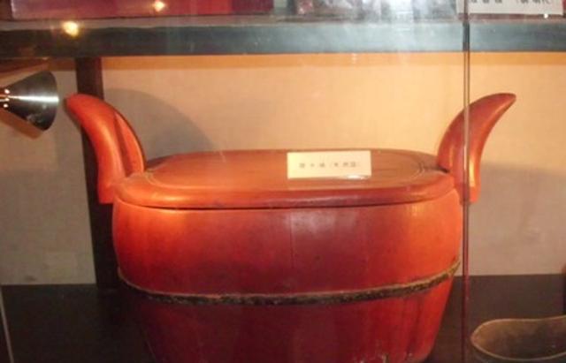 揭秘慈禧太后的奢华马桶