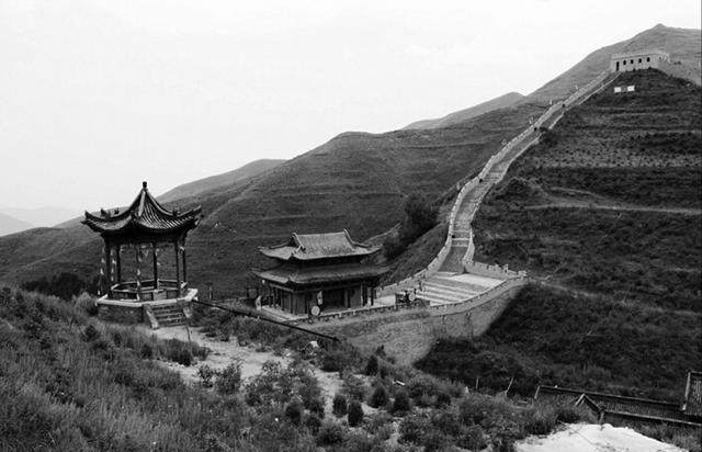 “中华第一关”雁门关有什么样的地理特性和历史作用?