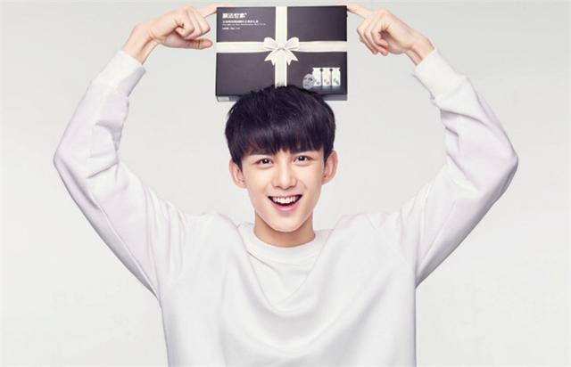 吴磊为什么在成都上学 吴磊户籍成谜引热议令