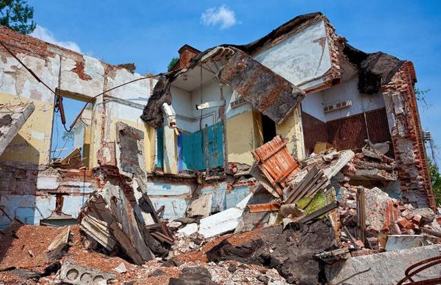 全球地震愈演愈烈,现场100%逃生保命法,人人生命诚可贵!