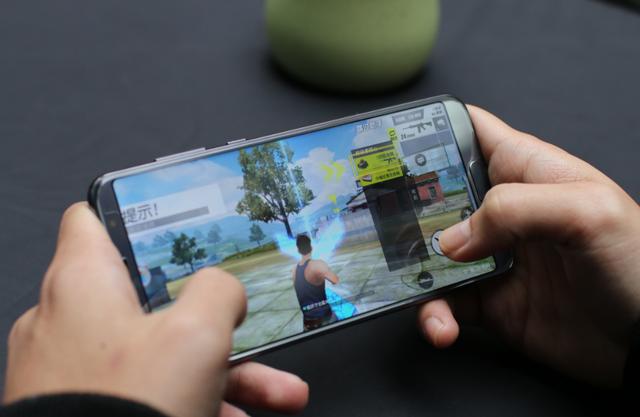 网易《终结者2》隐藏游戏攻略华为nova2s成吃