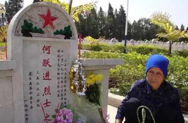 云南省蒙自烈士陵园