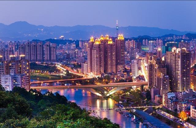 台湾最发达的城市新北,你认为放到内地是几线!