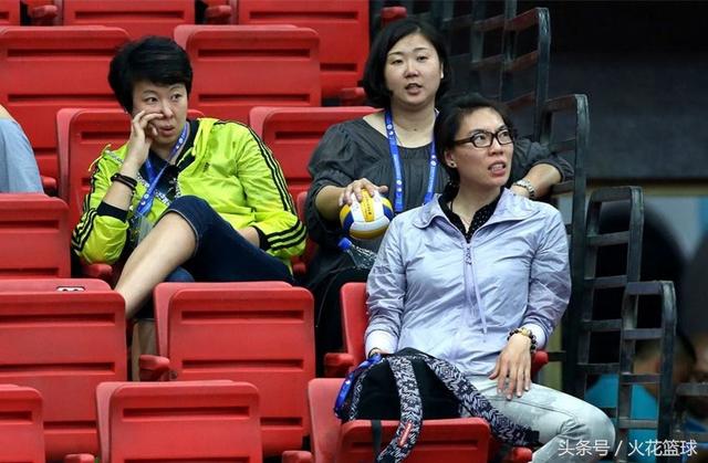 昔日女排最强自由人,如今转行成副校长,身体虽