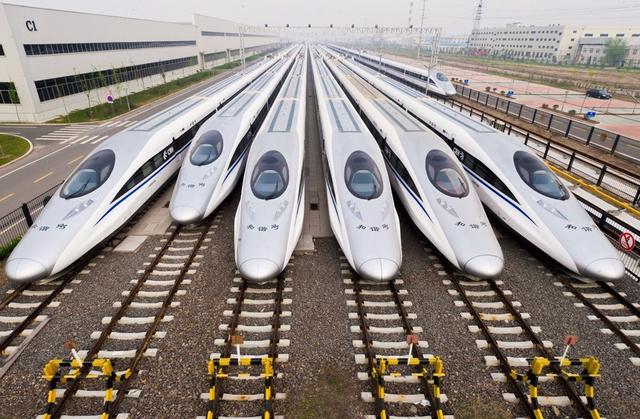 印度5年前发布中印高铁纪录片,现在让印度人绝